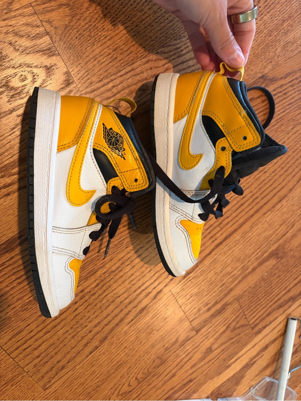 Nike Air Jordan 1 Mid in Yellow, White & Black